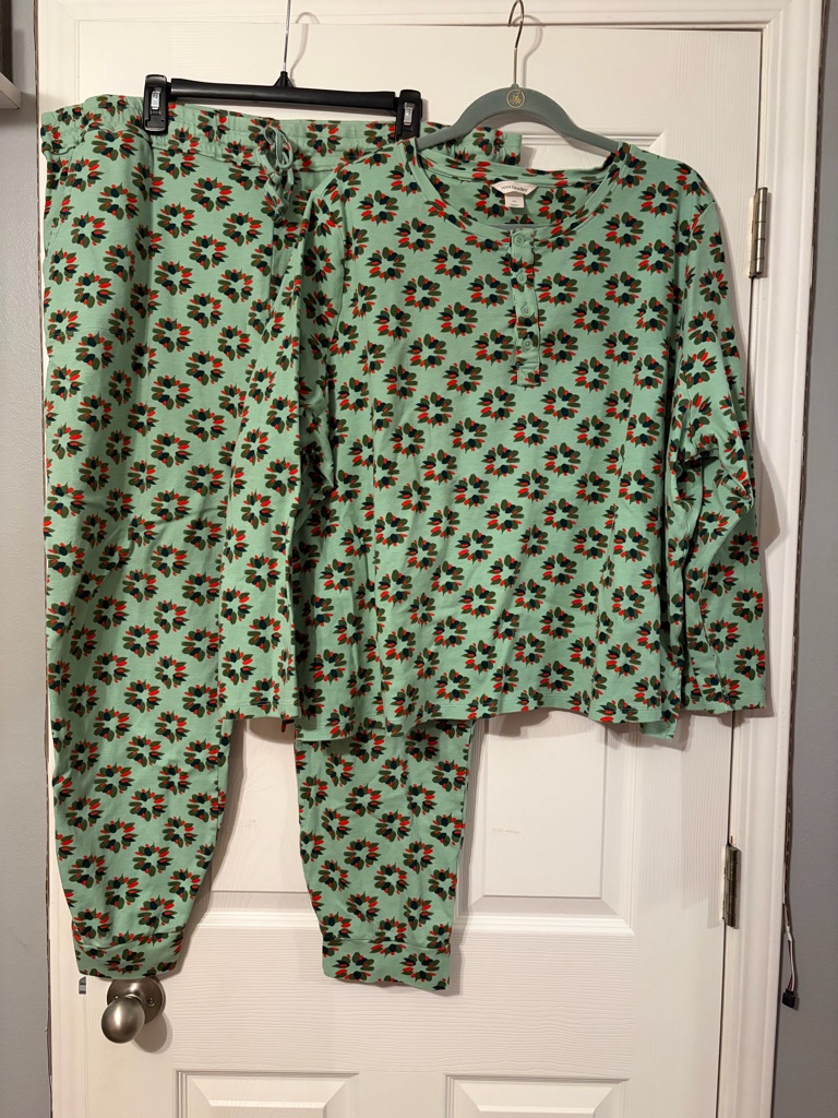 Womenâs Vera Bradley Pajama Set